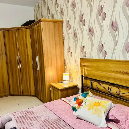 شقة Cosy 2-bedroom - Wlk To Seafront, Area *