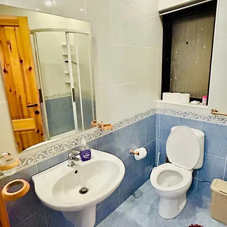 Apartament Cosy 2-bedroom - Wlk To Seafront, Area Sliema