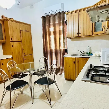 Cosy 2-bedroom - Wlk To Seafront, Area Sliema